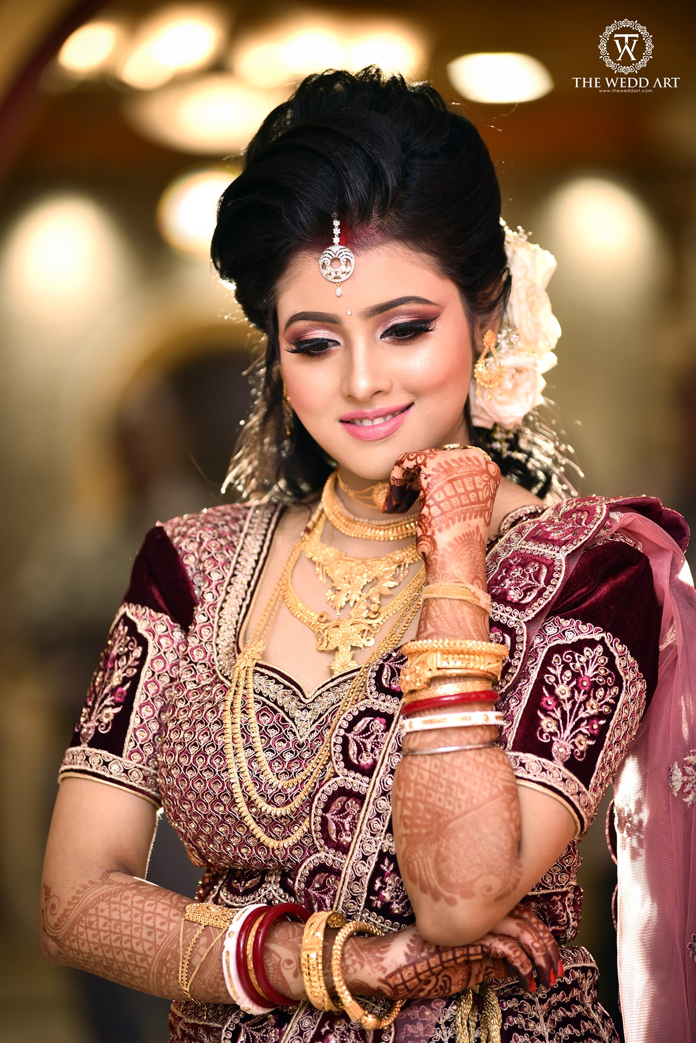 Bengali bride look in reception hotsell